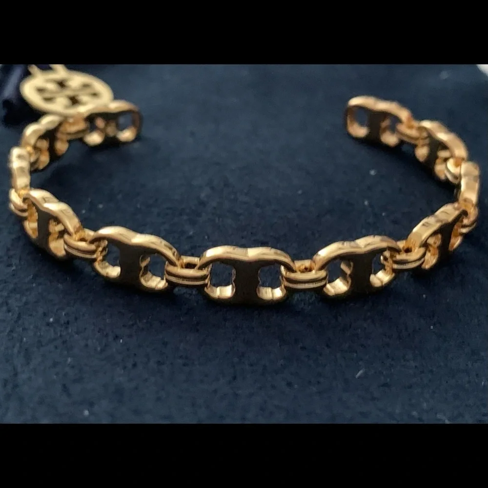 🔥🔥Tory Burch Authentic BRACELET At Awesome Prices To Buy Now & Save